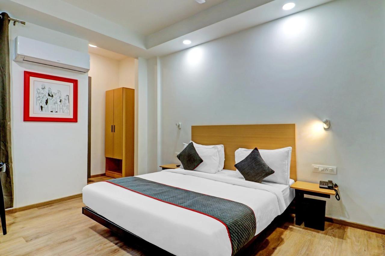 Hotel Townhouse Sector 30 Near Botanic Garden Of Indian Republic Noida Exterior foto