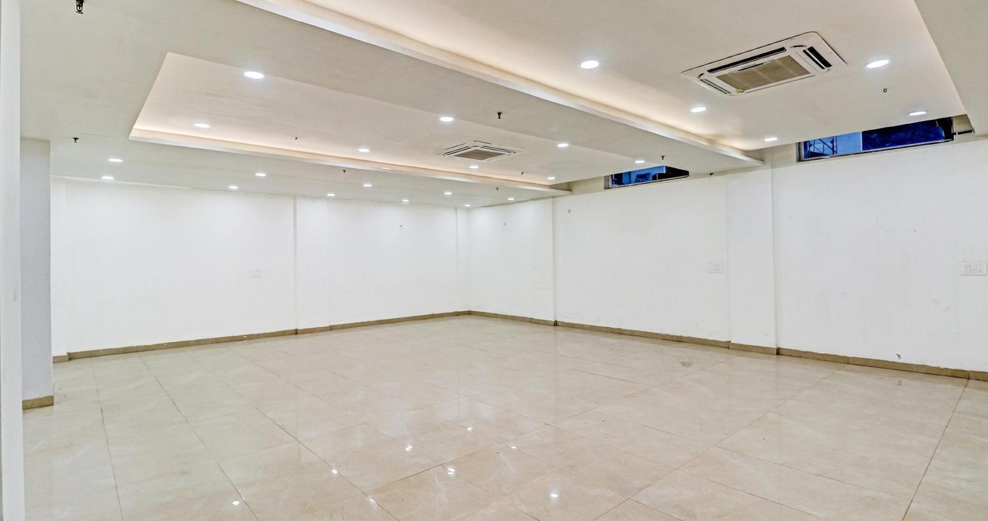 Hotel Townhouse Sector 30 Near Botanic Garden Of Indian Republic Noida Exterior foto